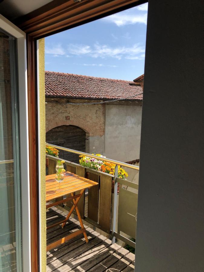 Appartamento Incantevole Con Parcheggio Privato Casteldidone Luaran gambar