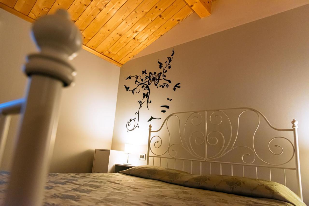 Appartamento Incantevole Con Parcheggio Privato Casteldidone Luaran gambar