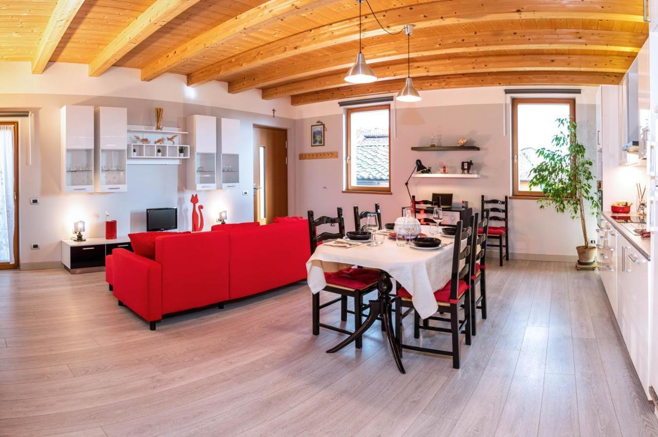 Appartamento Incantevole Con Parcheggio Privato Casteldidone Luaran gambar